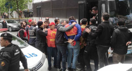 Taksim'e çıkmaya çalışan HKP'li gruba polis müdahale etti