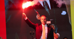 Ali Koç 3. Kez Fenerbahçe Başkanı Seçildi Yıldırım ve Koç Birbirine Sarıldı