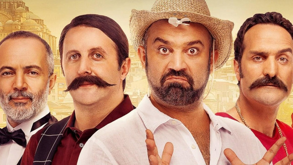 Çakallarla Dans 6 Film Kadrosu İlk Pozunu Paylaştı! Oyuncuların Neşeli Halleri Objektiflere Yansıdı!