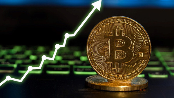 Bitcoin kritik bölgeyi aştı ama ünlü analist yatırımcıları uyardı! BTC fiyatında son durum…