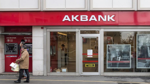 Akbank hızlı kredi kampanyasını duyurdu: Online kredi onayı ile 250 bin TL hesaba yatıyor!