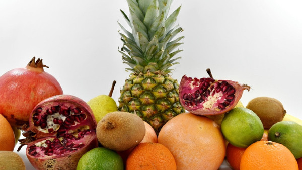 Uzmanlar açıkladı, bu 5 meyveyi her gün tüketenlerin yaşlanması imkansız! İçlerinde C vitamini, kolajen, minareler hepsi var!