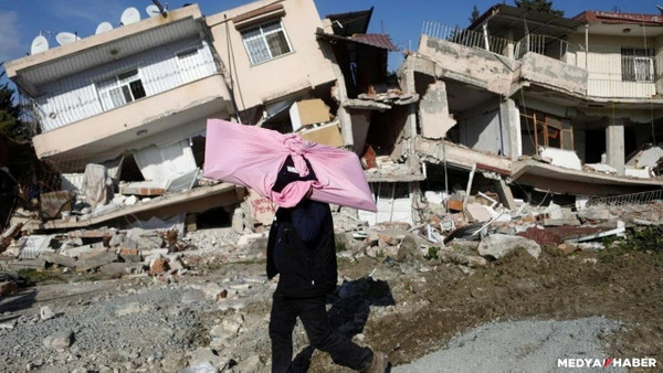 11 İlde depremzedeler için alınan kararları Bakanlık bir bir açıkladı!