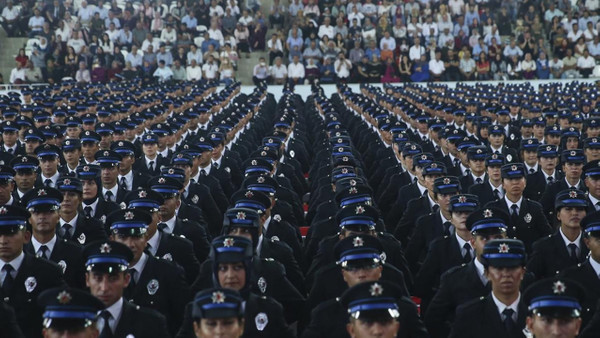 Polis Akademisi başvuruları şartlarını açıkladı!