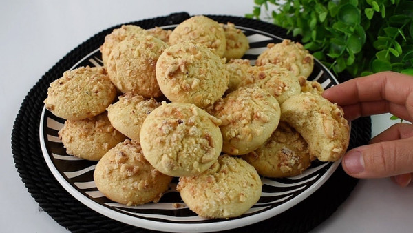 İkindi çayları için özel anlık tatlı krizlerine özel: Şipşak 5 dakikada yapabileceğiniz kurabiye!