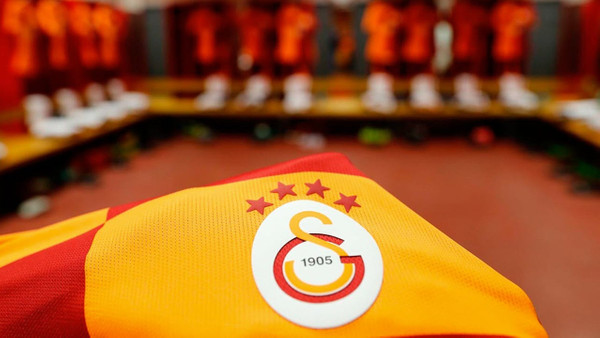 Galatasaray'ın orta sahasına Alman panzeri: Yıldız oyuncu imzayı attı