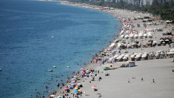 Akdeniz’de su sıcaklığı tarihte görülmemiş seviyede: Su seviyeleri düşecek kuraklık artacak