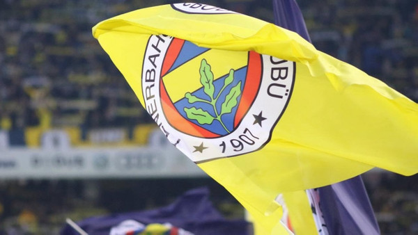 Fenerbahçe'den Galatasaray'a son dakika transfer çalımı! Yıldız oyuncu az önce KAP'a bildirildi