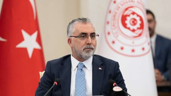2024 ve 2025 memur emekli zam müjdesi Bakanı Vedat Işıkhan açıkladı! İşte 2024-2025 zam oranları