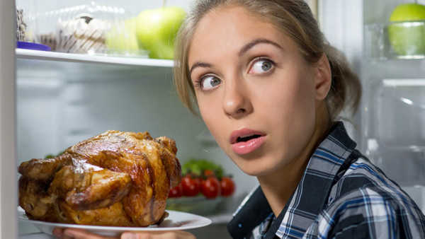 Tavuk Zehirlenme Belirtileri Nelerdir?: Tavuk Eti Tüketiminde Dikkat Edilmesi Gerekenler!