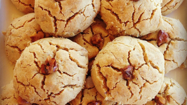 Helva gibi eriyen tahinli kurabiye tarifi: Çay saatlerinin vazgeçilmezi olacak