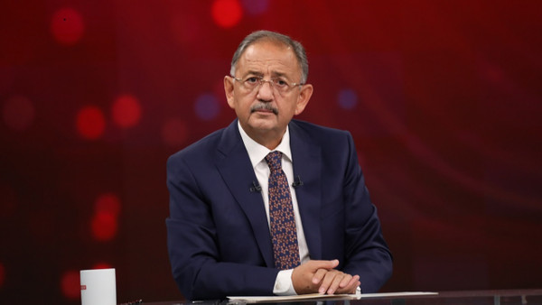 Mehmet Özhaseki: TOKİ'den konut ve iş yeri alanlara peşin ödemelerde yüzde 25 indirim yapılacak