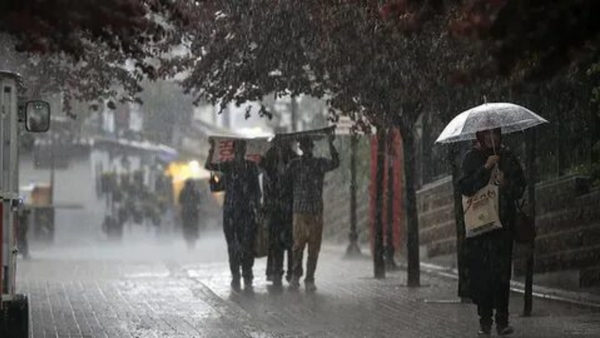 Hafta Sonu Hava Sıcak Ama Yağışlı: İşte İl İl Hava Durumu Raporu