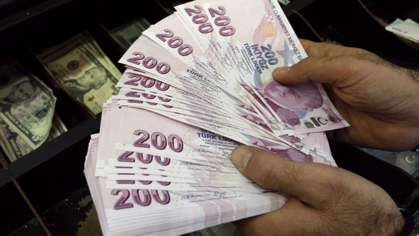 Bakan Mehmet Şimşek açıkladı: Emeklilerin maaşları 2 bin TL düşecek!