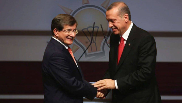 Ahmet Davutoğlu AK Parti’ye Mi Dönüyor?