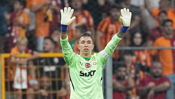 UEFA, Fernando Muslera’ya Acımadı