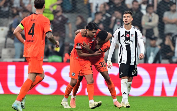 Beşiktaş 2’de 0 Yaptı: Frankfurt’a 3-1 Yenildi