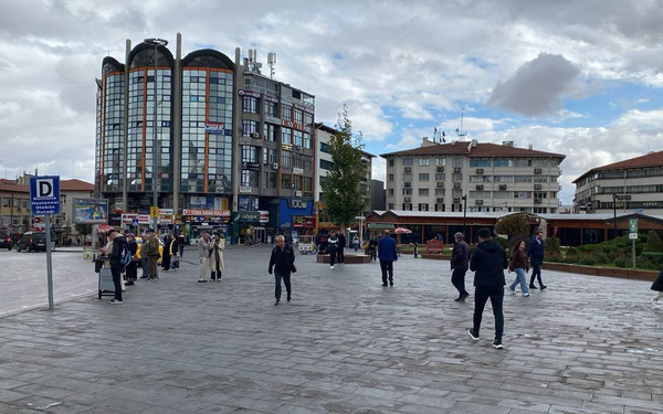 Sivas'ta 10 Dakika Arayla İki Deprem Oldu