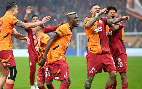 Galatasaray’dan Beşiktaş’a Peş Peşe Gönderme