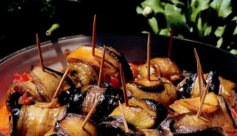 Özel sosuyla bu patlıcanlı köfte tarifi tüm komşularınızı imrendirecek! Herkes sizden bir tabak daha isteyecek - Resim : 2