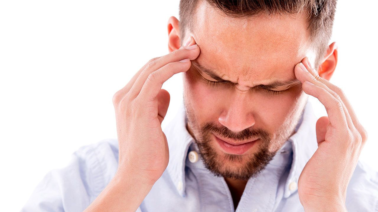 Sürekli baş ağrısı olanlar dikkat! Sürekli başın ağrıması tehlikenin habercisi olabilir! - Resim: 1