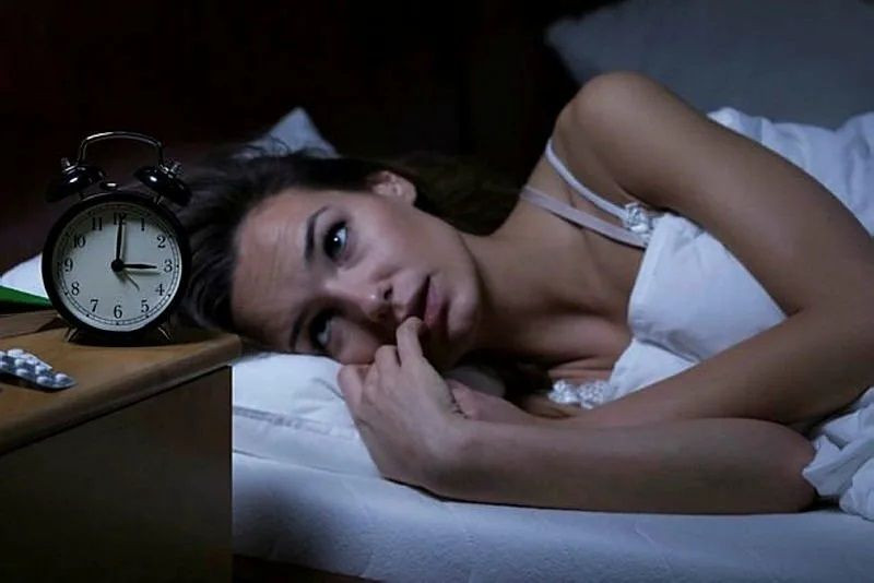 Her gece aynı saatte uyanmak tesadüf değilmiş: Hastalık fark ettirmeden vücudunuzu esir alabilir - Resim: 1