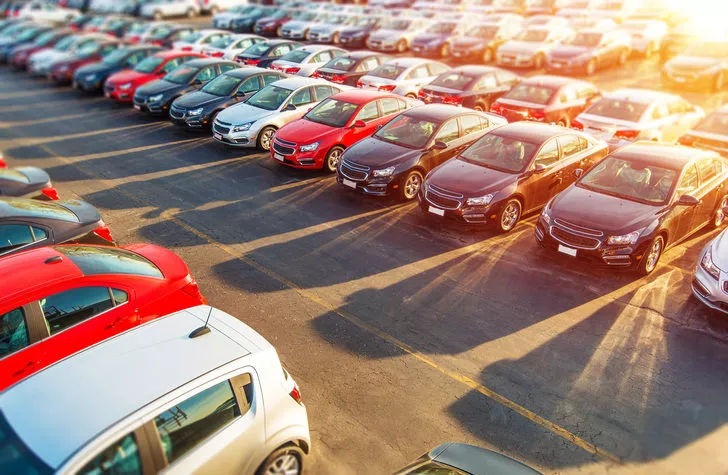 Araç alacaklara müjde! Matrah güncellemesi yapılacağı kesinleşti: İkinci el araç piyasalarında yüzde 50 düşüş bekleniyor! - Resim : 1