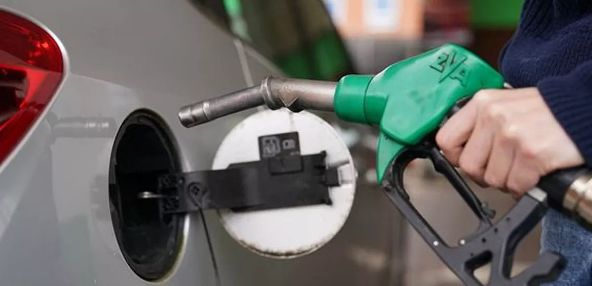 Petrol piyasalarında dalgalanma başladı! Pompada fiyatlar bir kez daha değişti! İşte 5 Aralık 2022 benzin, motorin ve LPG fiyatları - Resim : 1