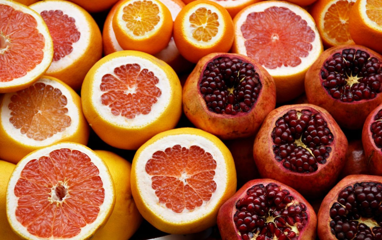 Uzmanlar açıkladı, bu 5 meyveyi her gün tüketenlerin yaşlanması imkansız! İçlerinde C vitamini, kolajen, minareler hepsi var! - Resim: 2