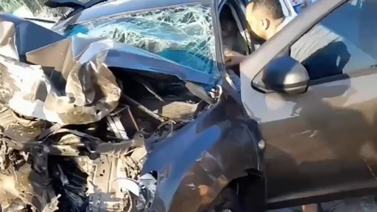 İzmir'de makas atarma sonucu 5 kişinin öldüğü 20 kişinin yaralandığı korkunç kaza anı saniye saniye kamerada Araç sürücüsü bakın kim çıktı! İşte ilk ifadesi.