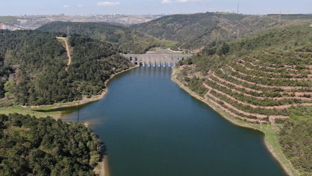 Barajlarda buharlaşma tehlikesi: Uzmanı uyardı, sıcaklık artışıyla birlikte barajlarda su seviyesi en diplere düştü - Resim: 1