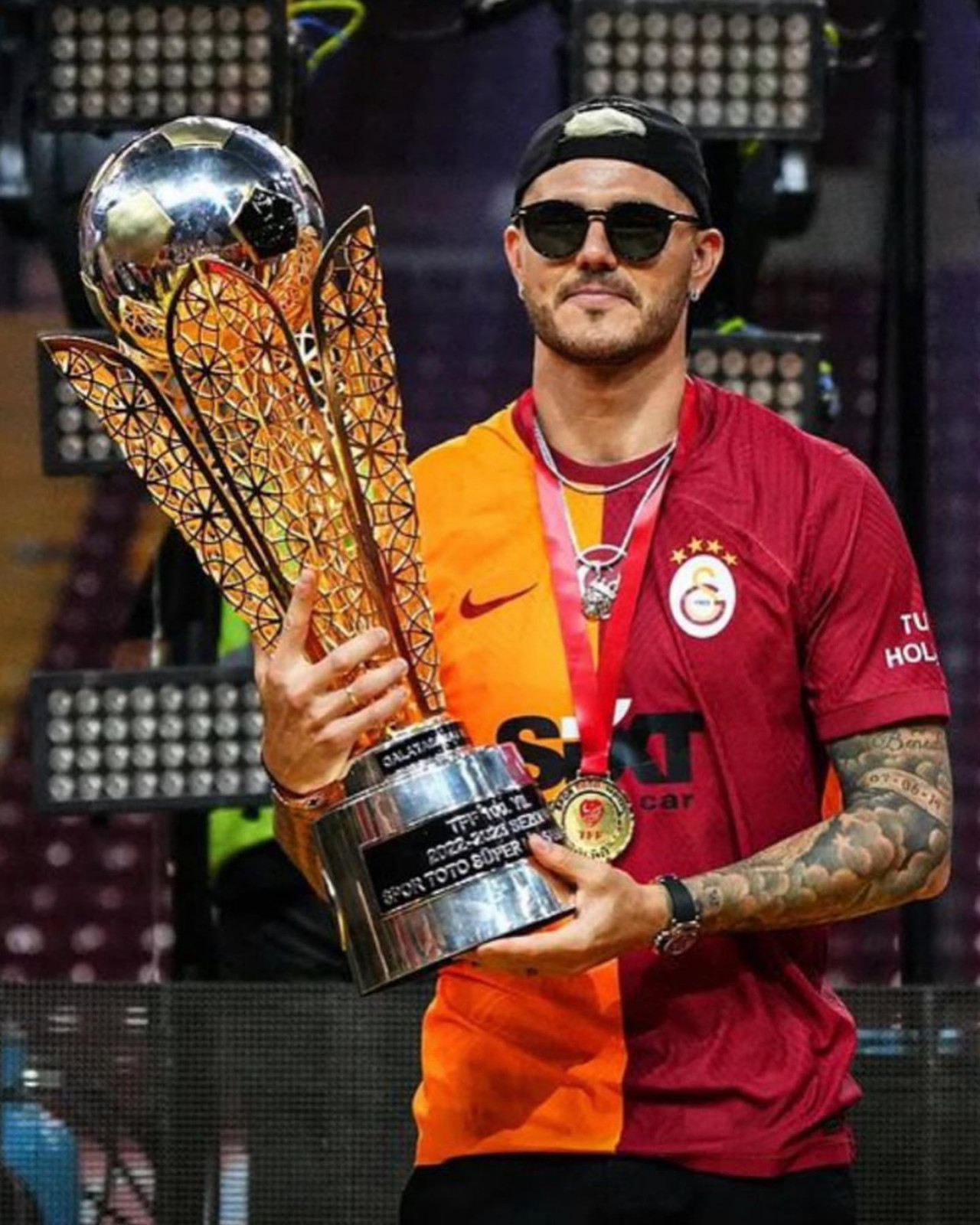 Galatasaraylıları çıldırtan haber geldi! Mauro Icardi ile 3 yıl daha Galatasaray'da Icardi transferinde mutlu son - Resim : 1