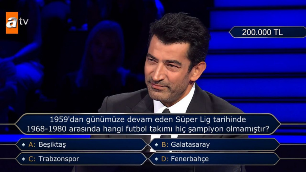 Sevilen bilgi yarışmalarından biri olan Kim Milyoner Olmak İster'de şaşırtan Fenerbahçe sorusu! Sarı-lacivertli taraftarlar duruma isyan etti! Tepki çeken soru. - Resim : 2
