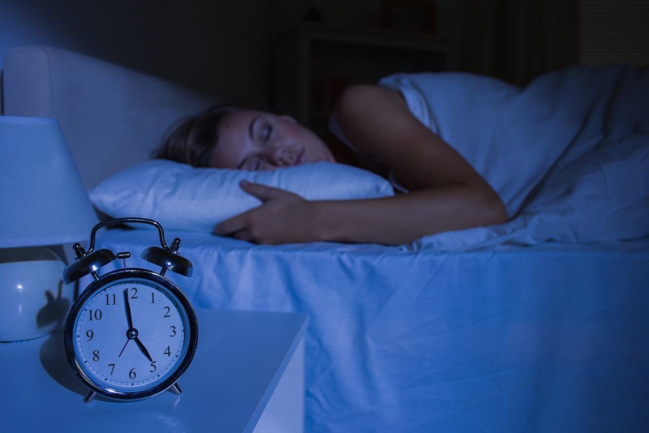 Sıcak havalarda rahat uyumanın 10 yöntemi: Bunları yapın yaz sıcaklarında rahat uyuyun! Hava sıcaklığının yükselmesi vücudu nasıl etkiler? - Resim: 2