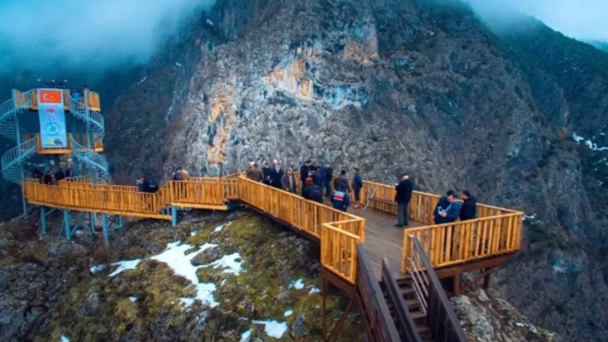 Burası İsviçre değil Kastamonu! Cennet harikasını keşfeden yabancılar meraktan akın akın geliyor Valla Kanyonu görenleri hayran bırakıyor - Resim : 3