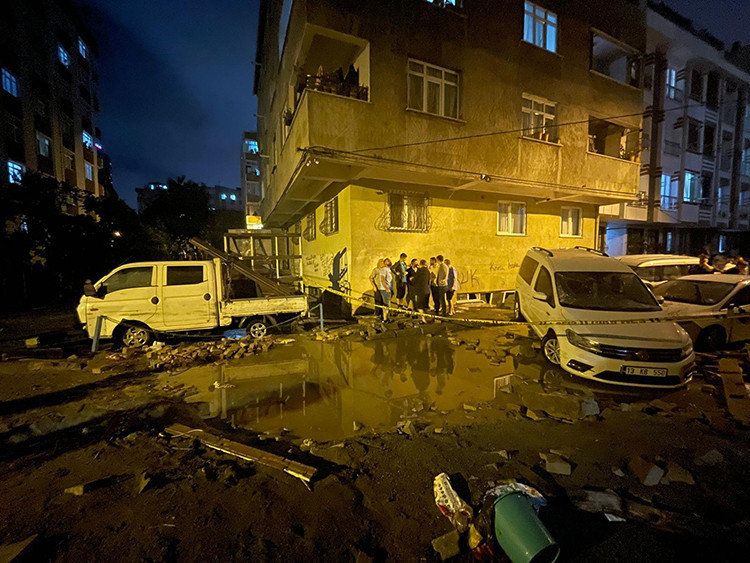 İstanbul’da sel felaketi: Hayatını kaybedenlerin kimlikleri belli oldu; 12 kişi yaralandı - Resim : 1