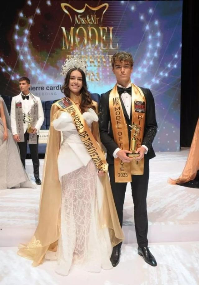 Miss&Mr Model Of Türkiye 2023 yarışmasında şok sonuç Türkiye’nin yeni güzeli ve yakışıklısı kim oldu - Resim : 2