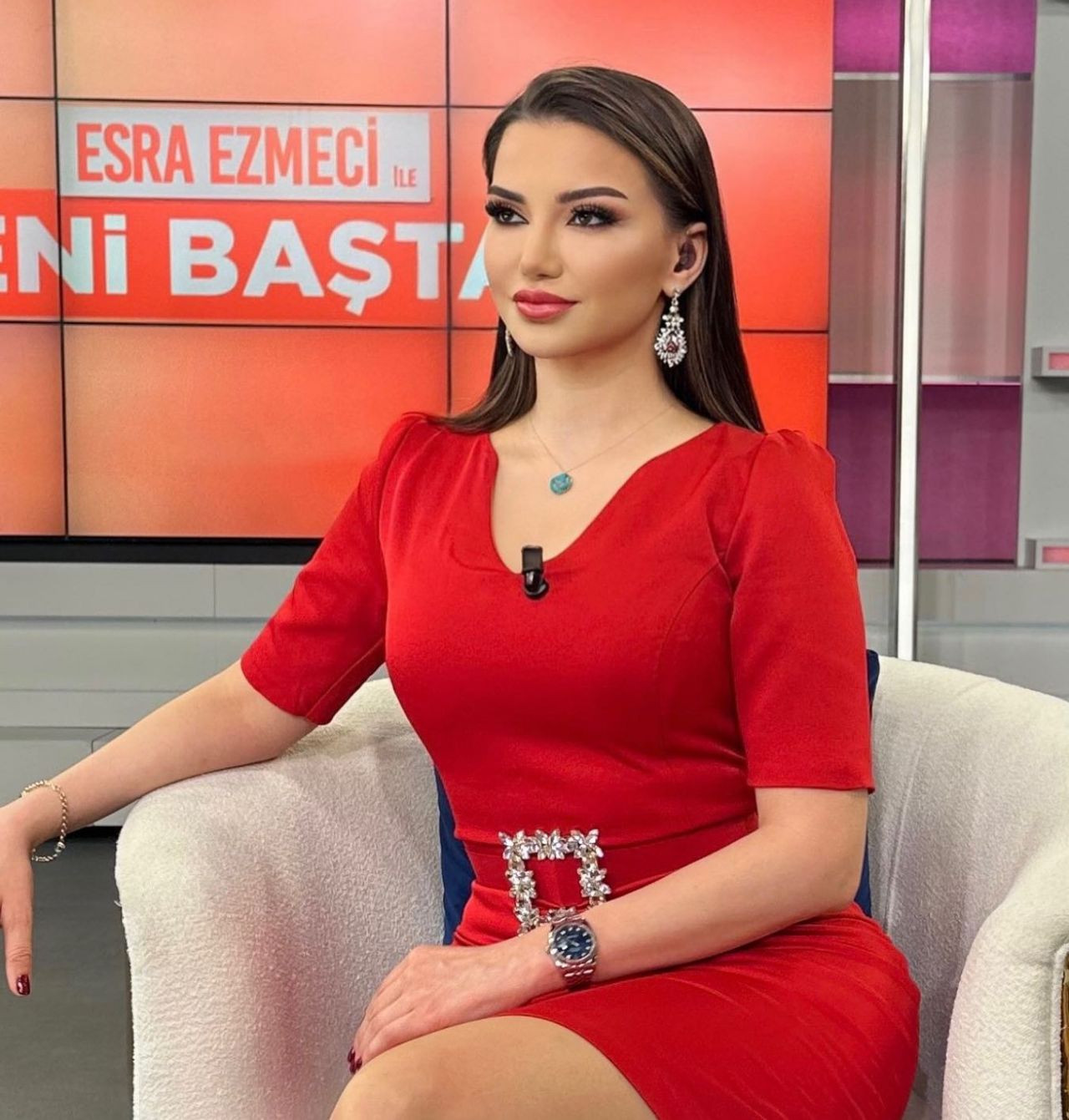 Kocamın abisi, "Sana aşık oldum" deyip..." Esra Ezmeci ne yanıt vereceğini bilemedi! - Resim: 2