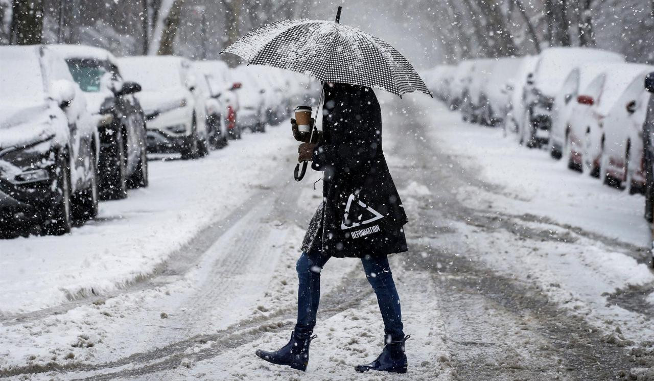 İstanbul’da kar heyecanı: Meteoroloji’den İstanbul için tarih  verildi! Hazırlıkları yapın! - Resim : 1