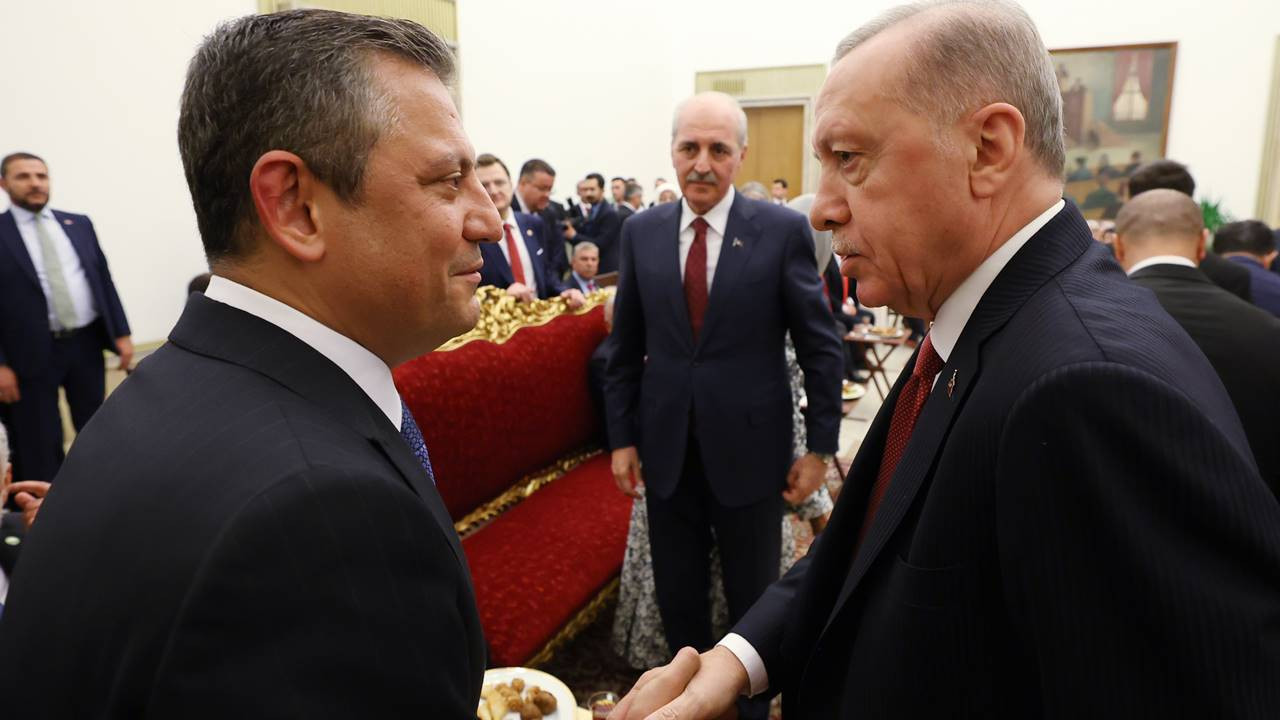 Kılıçdaroğlu'ndan Erdoğan-Özel görüşmesinin arifesinde dikkat çeken mesaj Müzakere edilmez, mücadele edilir