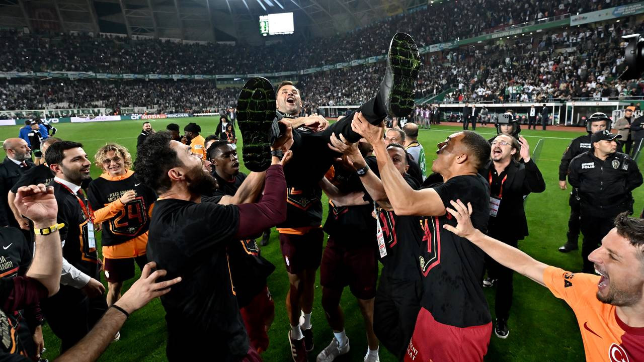 Galatasaray, Konyaspor'u Yenerek 24. Şampiyonluğunu İlan Etti - Resim : 3