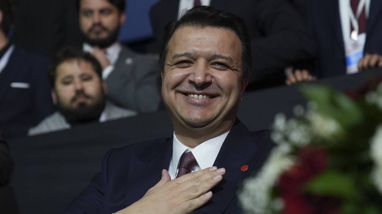 Saadet Partisi’nde Yeni Dönem: Mahmut Arıkan Genel Başkan Seçildi Yeni Nesil Siyaset Çıkışı - Resim : 1