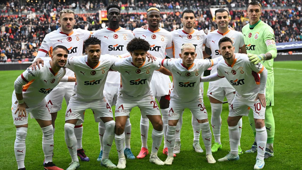 Galatasaray, Kayseri’de Hata Yapmadı! Fenerbahçe İle Puan Farkı 8’e Çıktı - Resim : 1